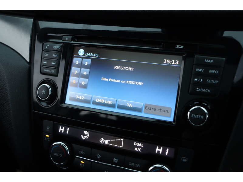 Nissan 1.3 DIG-T N-CONNECTA SUV 5DR PETROL MANUAL SATNAV BLUETOOTH DAB RADIO APPLE CARPLAY REAR CAMERA PARKING AIDS 41000 MILES FSH 6 SERVICES NO ULEZ CHARGE 72-74 Mitcham Road