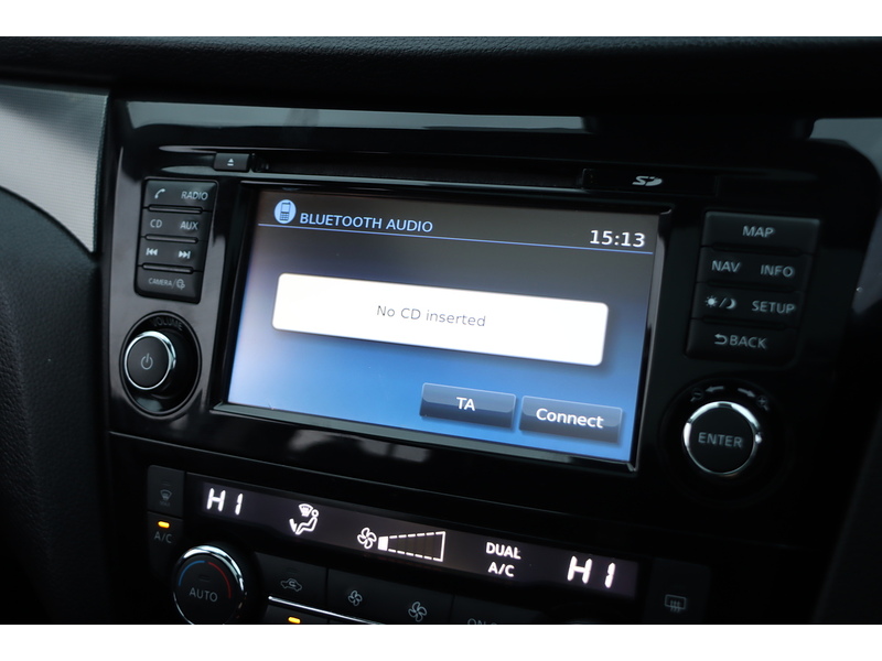 Nissan 1.3 DIG-T N-CONNECTA SUV 5DR PETROL MANUAL SATNAV BLUETOOTH DAB RADIO APPLE CARPLAY REAR CAMERA PARKING AIDS 41000 MILES FSH 6 SERVICES NO ULEZ CHARGE 72-74 Mitcham Road