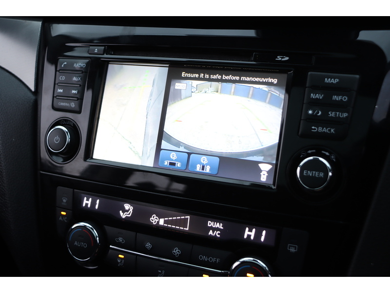 Nissan 1.3 DIG-T N-CONNECTA SUV 5DR PETROL MANUAL SATNAV BLUETOOTH DAB RADIO APPLE CARPLAY REAR CAMERA PARKING AIDS 41000 MILES FSH 6 SERVICES NO ULEZ CHARGE 72-74 Mitcham Road