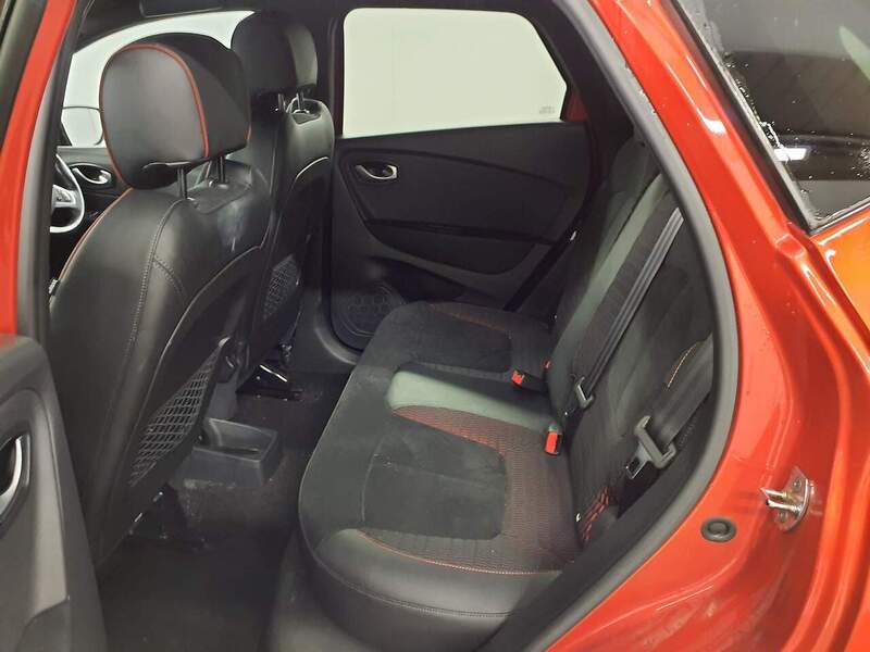 Renault 1.3 TCE ENERGY S EDITION SUV 5DR PETROL EDC AUTO SAT NAV BLUETOOTH DAB STEREO REAR CAMERA PARKING AIDS JUST 2 OWNERS ONLY 23000 MILES FSH 5 SERVICES 72-74 Mitcham Road