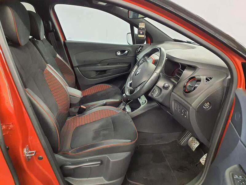 Renault 1.3 TCE ENERGY S EDITION SUV 5DR PETROL EDC AUTO SAT NAV BLUETOOTH DAB STEREO REAR CAMERA PARKING AIDS JUST 2 OWNERS ONLY 23000 MILES FSH 5 SERVICES 72-74 Mitcham Road