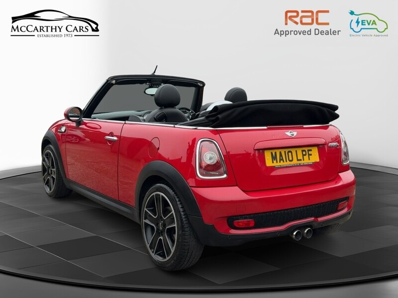 MINI 1.6 S CONVERTIBLE 6 SPEED PETROL MANUAL CHILI PACK FULL LEATHER HEATED SEATS BLUETOOTH CD PLAYER PARKING AIDS ONLY 65000 MILES SH NO ULEZ CHARGE 72-74 Mitcham Road