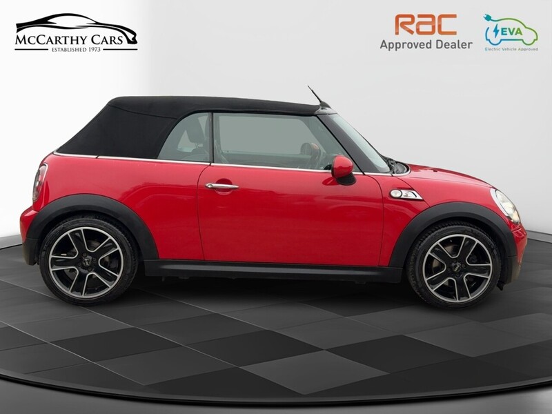 MINI 1.6 S CONVERTIBLE 6 SPEED PETROL MANUAL CHILI PACK FULL LEATHER HEATED SEATS BLUETOOTH CD PLAYER PARKING AIDS ONLY 65000 MILES SH NO ULEZ CHARGE 72-74 Mitcham Road