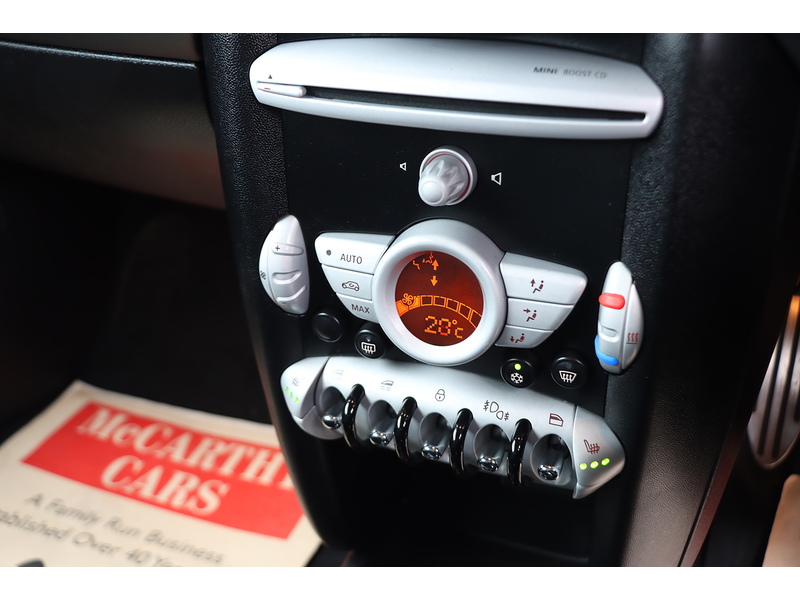 MINI 1.6 S CONVERTIBLE 6 SPEED PETROL MANUAL CHILI PACK FULL LEATHER HEATED SEATS BLUETOOTH CD PLAYER PARKING AIDS ONLY 65000 MILES SH NO ULEZ CHARGE 72-74 Mitcham Road