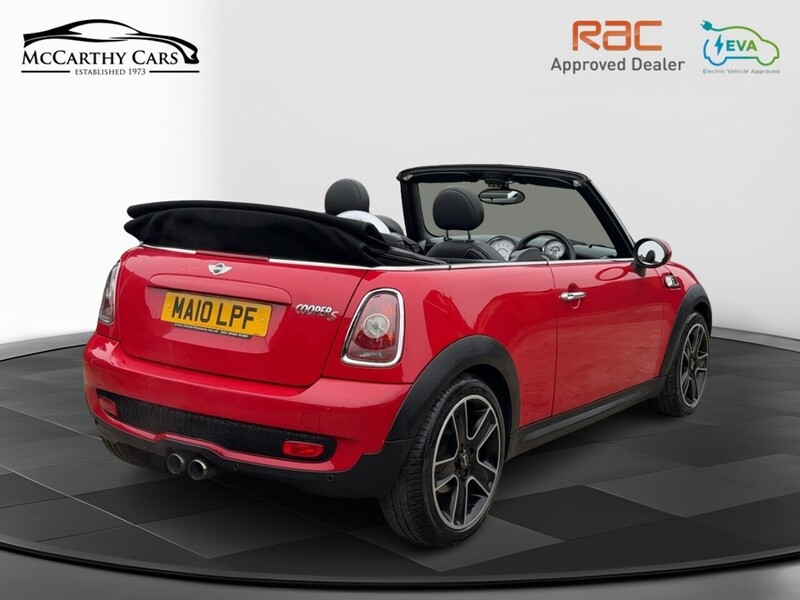 MINI 1.6 S CONVERTIBLE 6 SPEED PETROL MANUAL CHILI PACK FULL LEATHER HEATED SEATS BLUETOOTH CD PLAYER PARKING AIDS ONLY 65000 MILES SH NO ULEZ CHARGE 72-74 Mitcham Road
