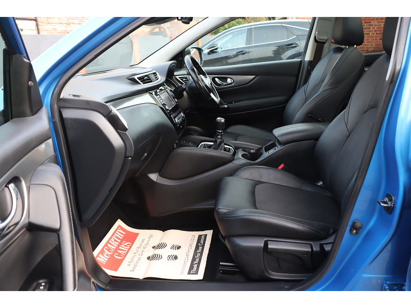 Nissan 1.3 DIG-T TEKNA SUV 5DR PETROL MANUAL PAN ROOF HEATED SEATS SAT NAV BLUETOOTH APPLE CARPLAY REAR & 360 CAMERA PARKING AIDS 57000 MILES FSH 6 SERVICES 72-74 Mitcham Road