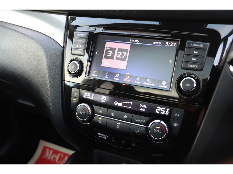 Nissan 1.3 DIG-T TEKNA SUV 5DR PETROL MANUAL PAN ROOF HEATED SEATS SAT NAV BLUETOOTH APPLE CARPLAY REAR & 360 CAMERA PARKING AIDS 57000 MILES FSH 6 SERVICES 72-74 Mitcham Road