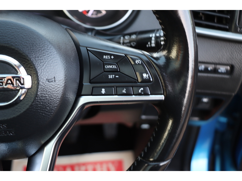 Nissan 1.3 DIG-T TEKNA SUV 5DR PETROL MANUAL PAN ROOF HEATED SEATS SAT NAV BLUETOOTH APPLE CARPLAY REAR & 360 CAMERA PARKING AIDS 57000 MILES FSH 6 SERVICES 72-74 Mitcham Road