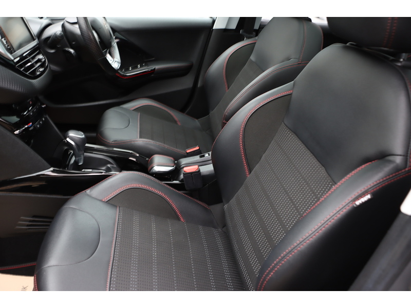 Peugeot 1.2 PURETECH GT LINE SUV 5DR PETROL EAT AUTO PAN ROOF SAT NAV BLUETOOTH DAB STEREO APPLE CARPLAY REAR CAM PARKING AIDS ONLY 36000 MILES FSH 6 SERVICES 72-74 Mitcham Road