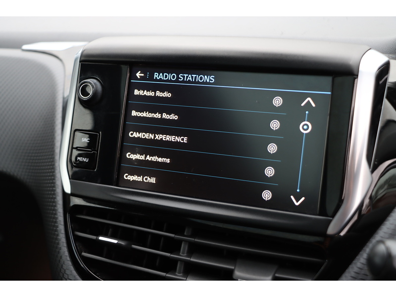 Peugeot 1.2 PURETECH GT LINE SUV 5DR PETROL EAT AUTO PAN ROOF SAT NAV BLUETOOTH DAB STEREO APPLE CARPLAY REAR CAM PARKING AIDS ONLY 36000 MILES FSH 6 SERVICES 72-74 Mitcham Road