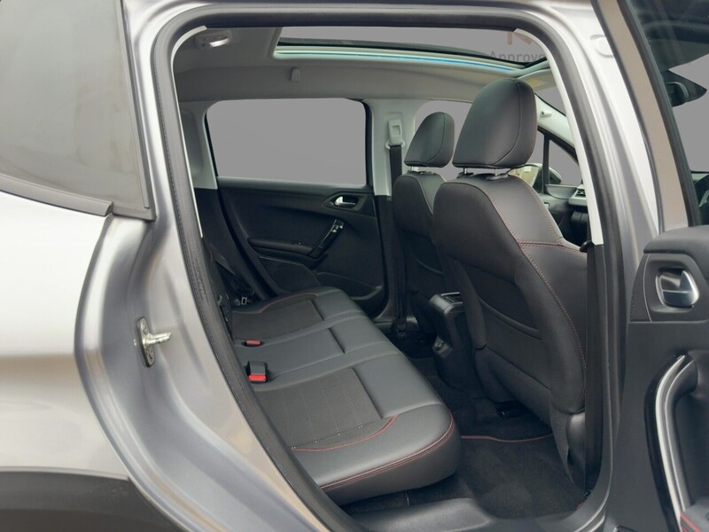 Peugeot 1.2 PURETECH GT LINE SUV 5DR PETROL EAT AUTO PAN ROOF SAT NAV BLUETOOTH DAB STEREO APPLE CARPLAY REAR CAM PARKING AIDS ONLY 36000 MILES FSH 6 SERVICES 72-74 Mitcham Road