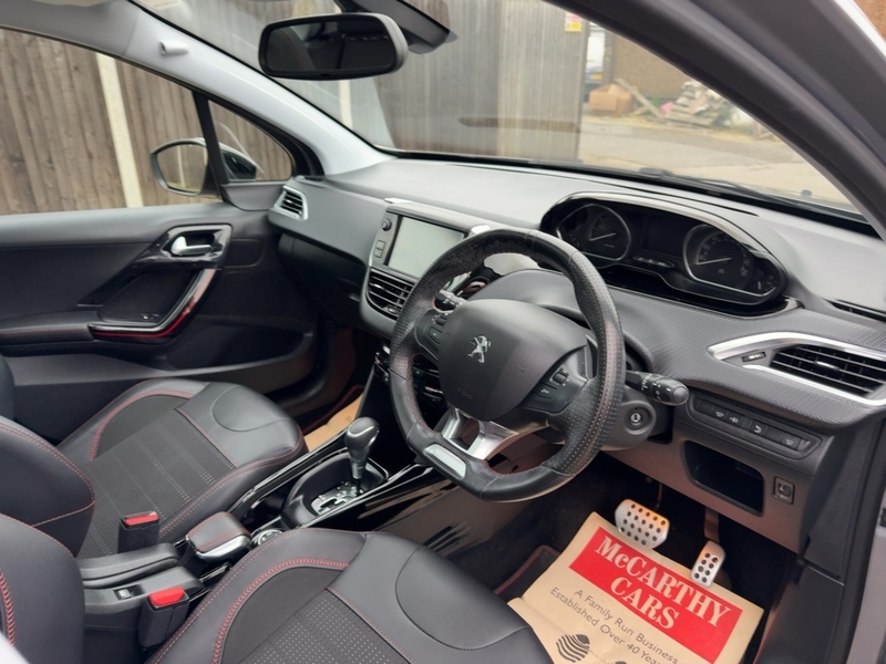 Peugeot 1.2 PURETECH GT LINE SUV 5DR PETROL EAT AUTO PAN ROOF SAT NAV BLUETOOTH DAB STEREO APPLE CARPLAY REAR CAM PARKING AIDS ONLY 36000 MILES FSH 6 SERVICES 72-74 Mitcham Road