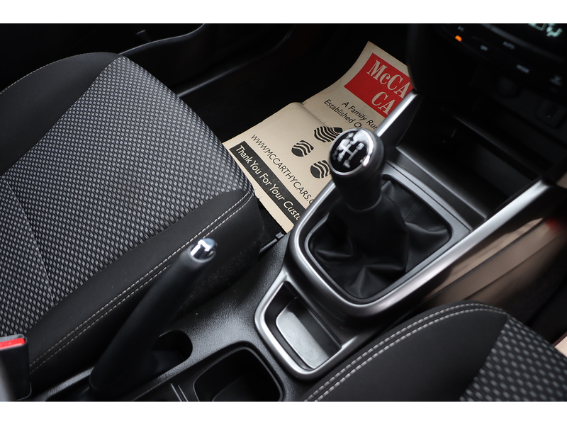 Suzuki 1.0 BOOSTERJET SZ4 SUV 5DR PETROL MANUAL BLUETOOTH CD PLAYER STEREO USB INPUT JUST 2 OWNERS SAME OWNER FOR 4 YEARS ONLY 53000 MILES SH NO ULEZ CHARGE 72-74 Mitcham Road