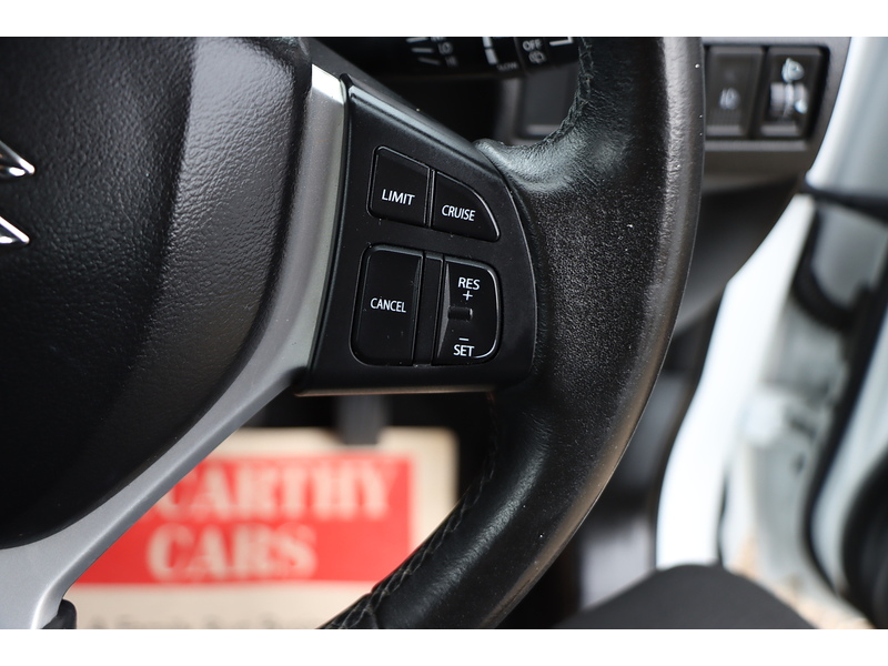 Suzuki 1.0 BOOSTERJET SZ4 SUV 5DR PETROL MANUAL BLUETOOTH CD PLAYER STEREO USB INPUT JUST 2 OWNERS SAME OWNER FOR 4 YEARS ONLY 53000 MILES SH NO ULEZ CHARGE 72-74 Mitcham Road