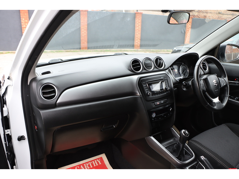 Suzuki 1.0 BOOSTERJET SZ4 SUV 5DR PETROL MANUAL BLUETOOTH CD PLAYER STEREO USB INPUT JUST 2 OWNERS SAME OWNER FOR 4 YEARS ONLY 53000 MILES SH NO ULEZ CHARGE 72-74 Mitcham Road