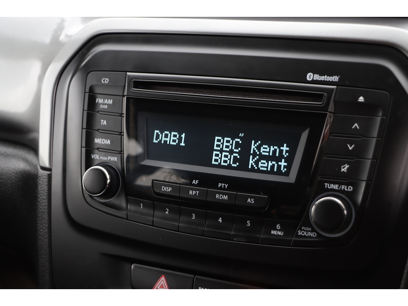 Suzuki 1.0 BOOSTERJET SZ4 SUV 5DR PETROL MANUAL BLUETOOTH CD PLAYER STEREO USB INPUT JUST 2 OWNERS SAME OWNER FOR 4 YEARS ONLY 53000 MILES SH NO ULEZ CHARGE 72-74 Mitcham Road