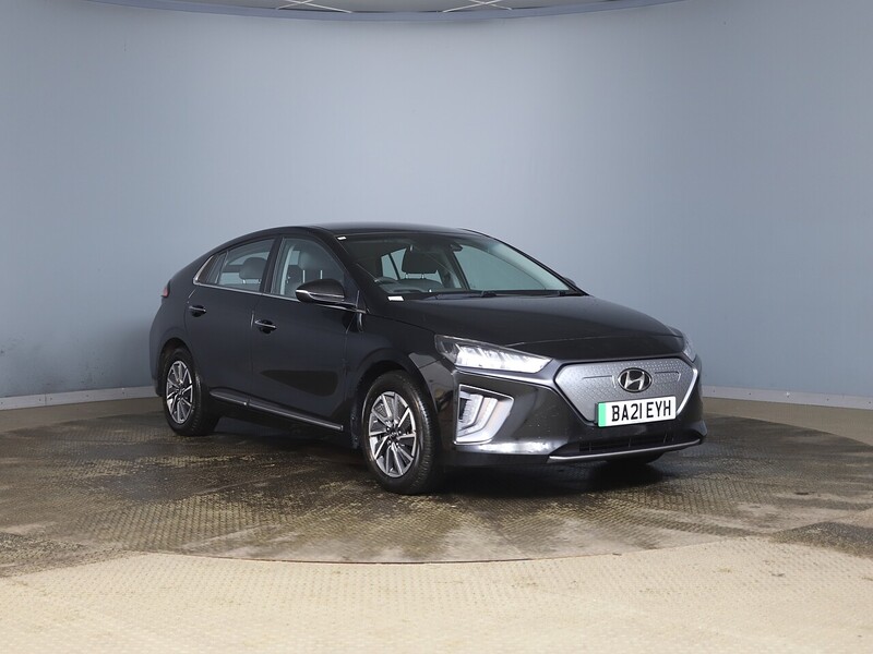 Hyundai 38.3kWh Premium Hatchback 5dr Electric Auto (136 ps) 72-74 Mitcham Road