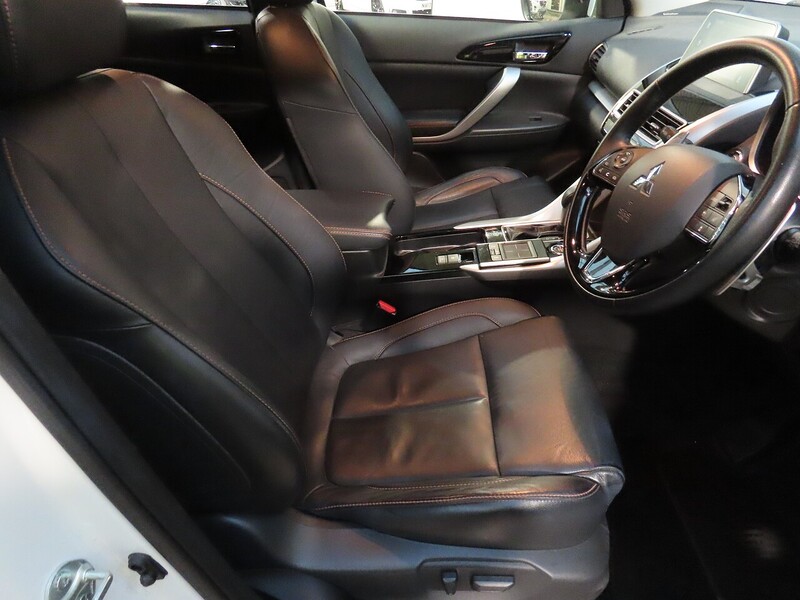 Mitsubishi 1.5T 4 SUV 5dr Petrol CVT 4WD Euro 6 (s/s) (163 ps) 72-74 Mitcham Road