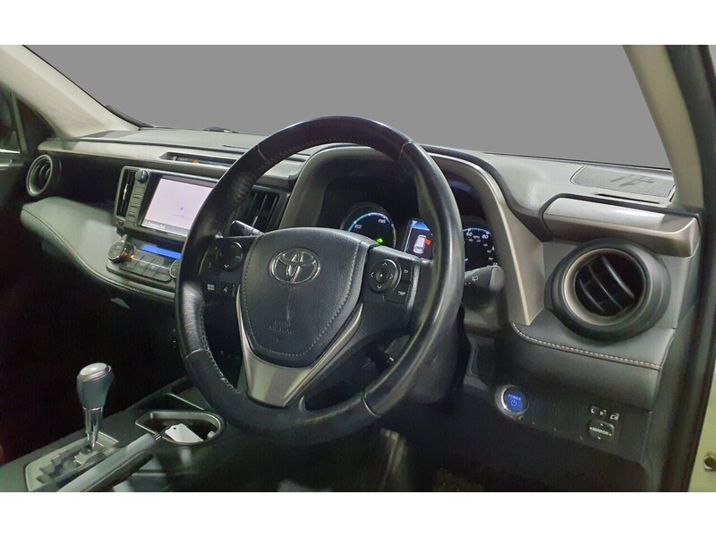 Toyota 2.5 VVT-h Business Edition Plus SUV 5dr Petrol Hybrid CVT Euro 6 (s/s) (197 ps) 72-74 Mitcham Road