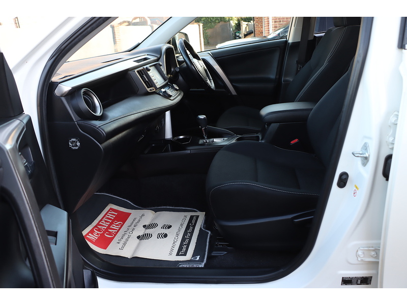 Toyota 2.5 VVT-H BUSINESS EDITION PLUS SUV 5DR PETROL HYBRID CVT AUTO SATNAV BLUETOOTH STEREO REAR CAMERA PARKING AIDS 74000 MILES FSH 10 SERVICES £35 TO TAX 72-74 Mitcham Road