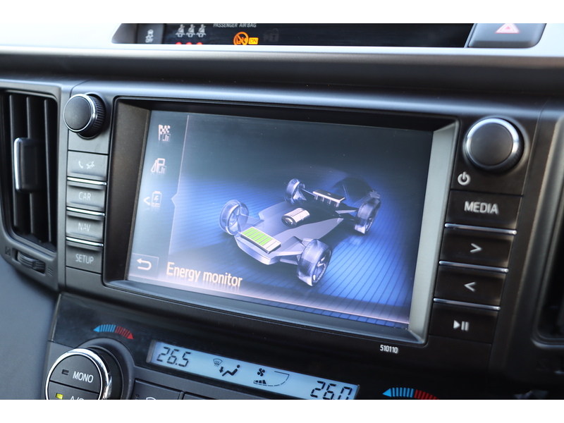 Toyota 2.5 VVT-H BUSINESS EDITION PLUS SUV 5DR PETROL HYBRID CVT AUTO SATNAV BLUETOOTH STEREO REAR CAMERA PARKING AIDS 74000 MILES FSH 10 SERVICES £35 TO TAX 72-74 Mitcham Road