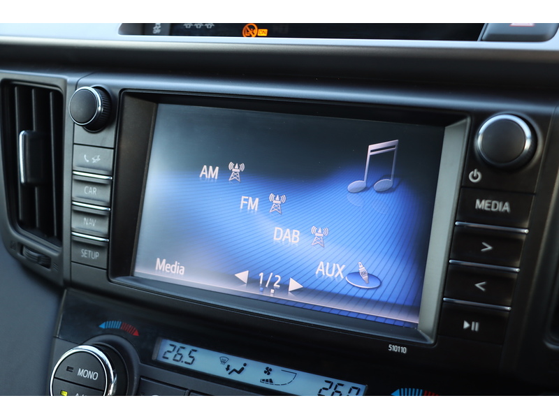 Toyota 2.5 VVT-H BUSINESS EDITION PLUS SUV 5DR PETROL HYBRID CVT AUTO SATNAV BLUETOOTH STEREO REAR CAMERA PARKING AIDS 74000 MILES FSH 10 SERVICES £35 TO TAX 72-74 Mitcham Road