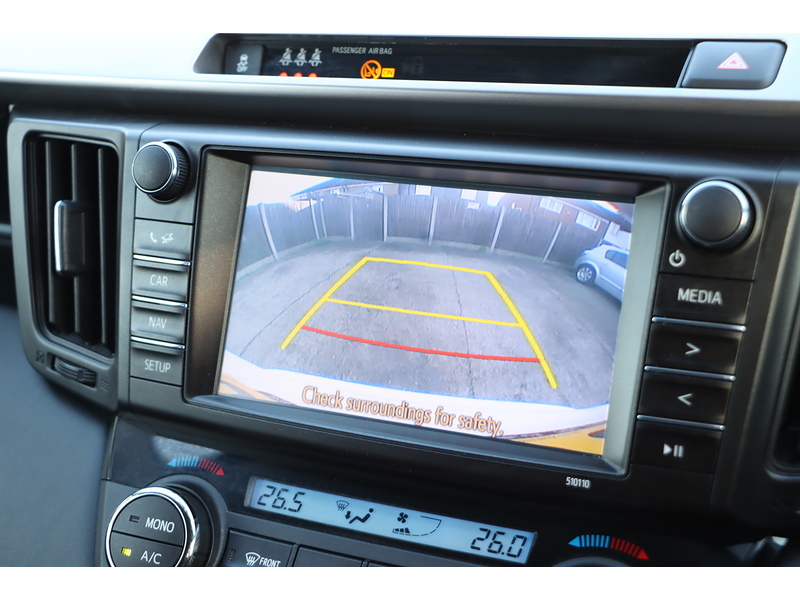 Toyota 2.5 VVT-H BUSINESS EDITION PLUS SUV 5DR PETROL HYBRID CVT AUTO SATNAV BLUETOOTH STEREO REAR CAMERA PARKING AIDS 74000 MILES FSH 10 SERVICES £35 TO TAX 72-74 Mitcham Road