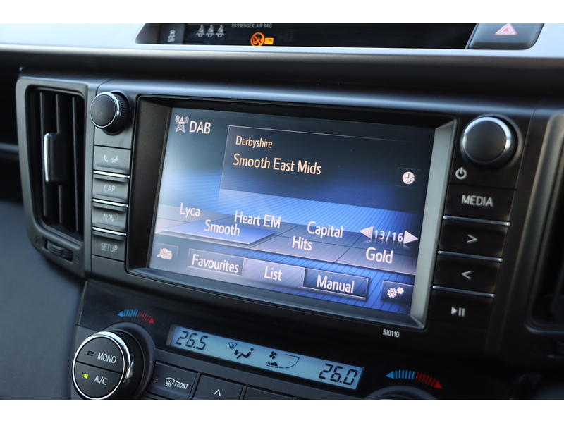 Toyota 2.5 VVT-H BUSINESS EDITION PLUS SUV 5DR PETROL HYBRID CVT AUTO SATNAV BLUETOOTH STEREO REAR CAMERA PARKING AIDS 74000 MILES FSH 10 SERVICES £35 TO TAX 72-74 Mitcham Road