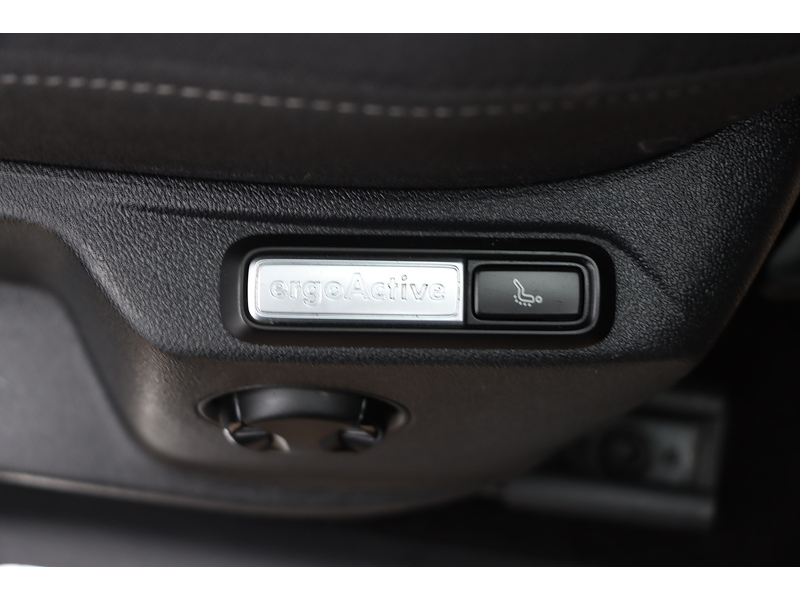 Volkswagen 2.0 TSI SEL SUV 5DR PETROL DSG 4MOTION AUTO SUNROOF HEATED SEATS SAT NAV BLUETOOTH DAB STEREO PARKING AIDS 2 OWNERS 34000 MILES FSH NO ULEZ CHARGE 72-74 Mitcham Road