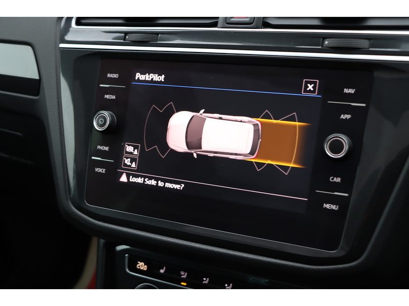 Volkswagen 2.0 TSI SEL SUV 5DR PETROL DSG 4MOTION AUTO SUNROOF HEATED SEATS SAT NAV BLUETOOTH DAB STEREO PARKING AIDS 2 OWNERS 34000 MILES FSH NO ULEZ CHARGE 72-74 Mitcham Road