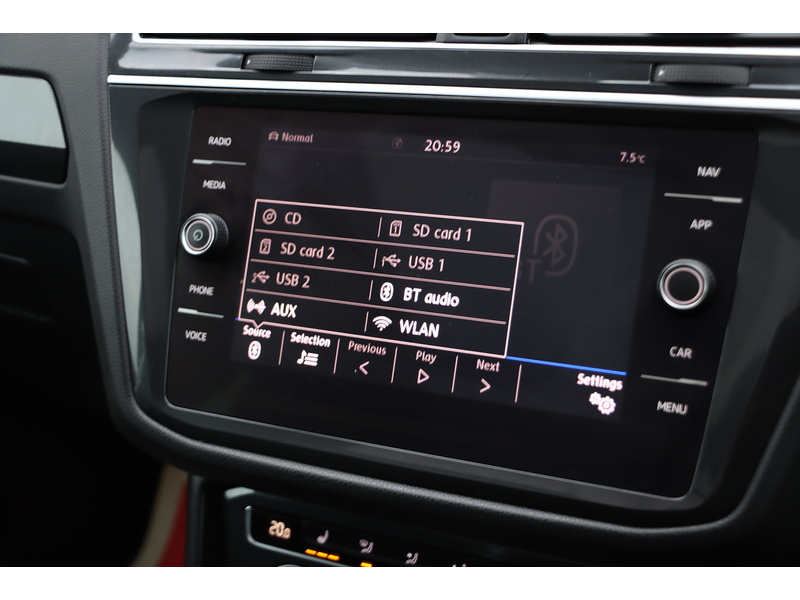 Volkswagen 2.0 TSI SEL SUV 5DR PETROL DSG 4MOTION AUTO SUNROOF HEATED SEATS SAT NAV BLUETOOTH DAB STEREO PARKING AIDS 2 OWNERS 34000 MILES FSH NO ULEZ CHARGE 72-74 Mitcham Road