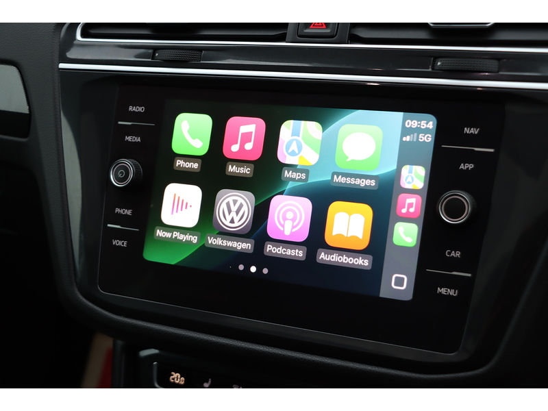 Volkswagen 2.0 TSI SEL SUV 5DR PETROL DSG 4MOTION AUTO SUNROOF HEATED SEATS SAT NAV BLUETOOTH DAB STEREO PARKING AIDS 2 OWNERS 34000 MILES FSH NO ULEZ CHARGE 72-74 Mitcham Road