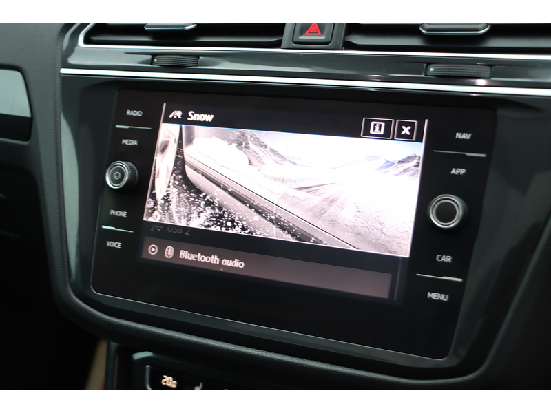 Volkswagen 2.0 TSI SEL SUV 5DR PETROL DSG 4MOTION AUTO SUNROOF HEATED SEATS SAT NAV BLUETOOTH DAB STEREO PARKING AIDS 2 OWNERS 34000 MILES FSH NO ULEZ CHARGE 72-74 Mitcham Road