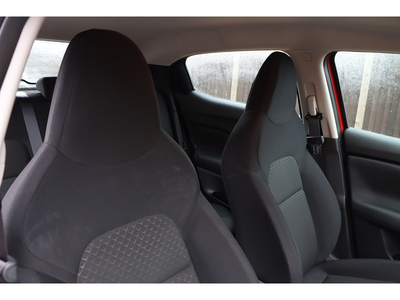 Nissan 1.0 DIG-T ACENTA SUV 5DR PETROL DCT AUTO SATNAV BLUETOOTH DAB RADIO APPLE CARPLAY REAR CAMERA JUST 1 OWNER FROM NEW ONLY 24000 MILES SH NO ULEZ CHARGE 72-74 Mitcham Road