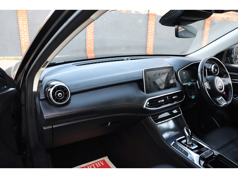 MG 1.5 T-GDI EXCLUSIVE SUV 5DR PETROL DCT AUTO SUNROOF HEATED SEATS SAT NAV BLUETOOTH APPLE CARPLAY REAR CAMERA PARKING AIDS JUST 1 OWNER 61000 MILES SH 72-74 Mitcham Road