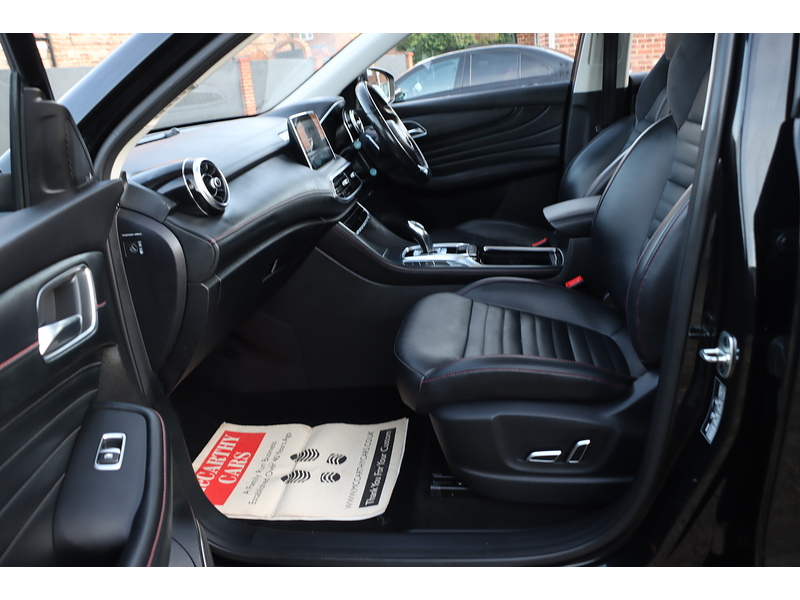 MG 1.5 T-GDI EXCLUSIVE SUV 5DR PETROL DCT AUTO SUNROOF HEATED SEATS SAT NAV BLUETOOTH APPLE CARPLAY REAR CAMERA PARKING AIDS JUST 1 OWNER 61000 MILES SH 72-74 Mitcham Road