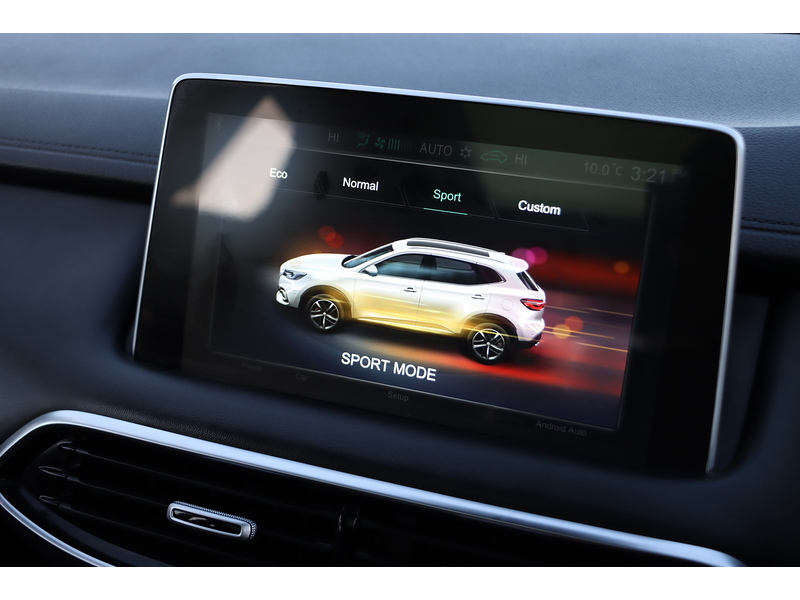 MG 1.5 T-GDI EXCLUSIVE SUV 5DR PETROL DCT AUTO SUNROOF HEATED SEATS SAT NAV BLUETOOTH APPLE CARPLAY REAR CAMERA PARKING AIDS JUST 1 OWNER 61000 MILES SH 72-74 Mitcham Road