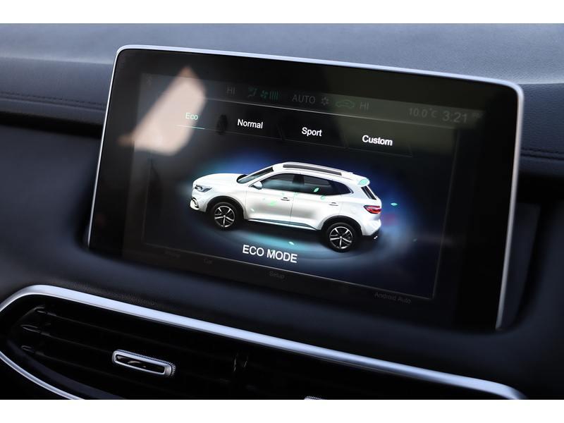 MG 1.5 T-GDI EXCLUSIVE SUV 5DR PETROL DCT AUTO SUNROOF HEATED SEATS SAT NAV BLUETOOTH APPLE CARPLAY REAR CAMERA PARKING AIDS JUST 1 OWNER 61000 MILES SH 72-74 Mitcham Road