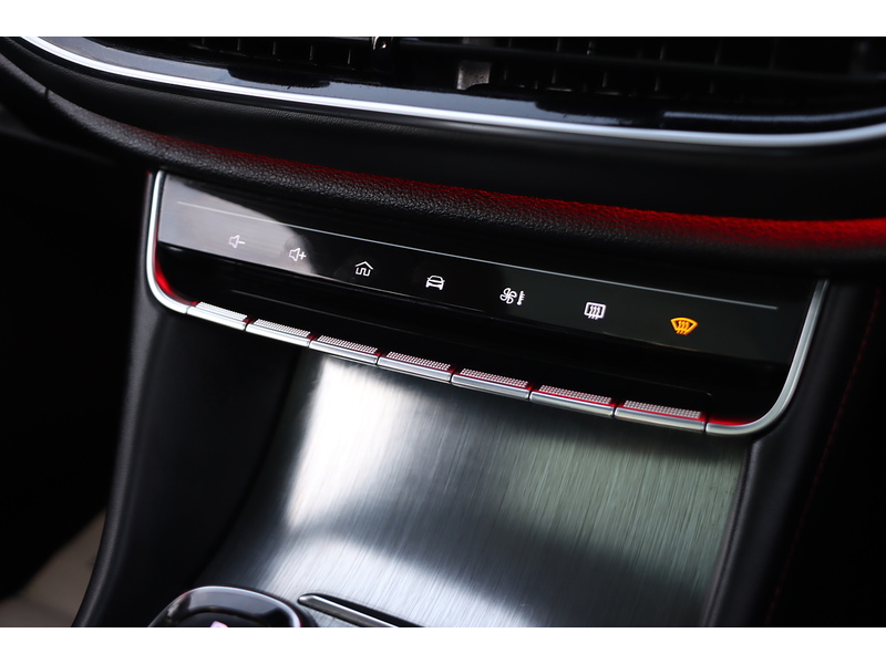 MG 1.5 T-GDI EXCLUSIVE SUV 5DR PETROL DCT AUTO SUNROOF HEATED SEATS SAT NAV BLUETOOTH APPLE CARPLAY REAR CAMERA PARKING AIDS JUST 1 OWNER 61000 MILES SH 72-74 Mitcham Road