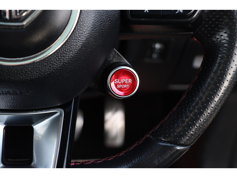 MG 1.5 T-GDI EXCLUSIVE SUV 5DR PETROL DCT AUTO SUNROOF HEATED SEATS SAT NAV BLUETOOTH APPLE CARPLAY REAR CAMERA PARKING AIDS JUST 1 OWNER 61000 MILES SH 72-74 Mitcham Road