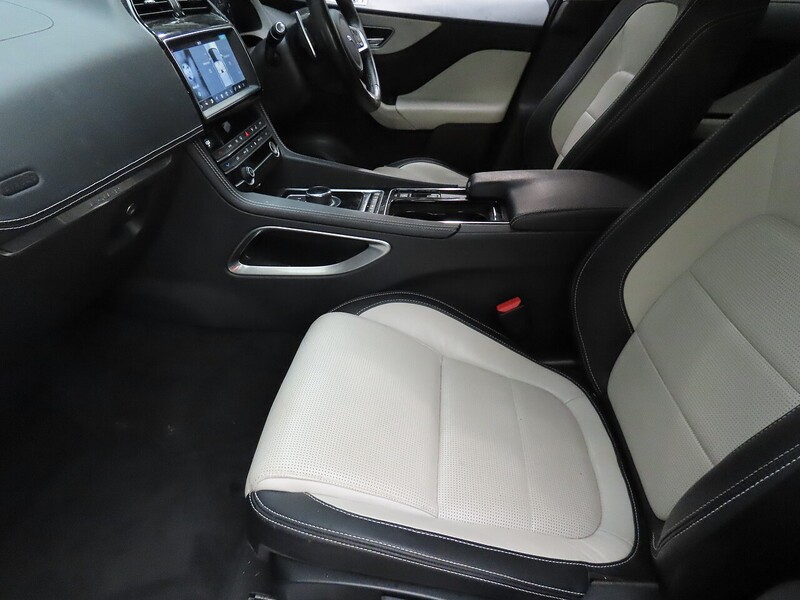 Jaguar 2.0 P300 R-Sport SUV 5dr Petrol Auto AWD Euro 6 (s/s) (300 ps) 72-74 Mitcham Road