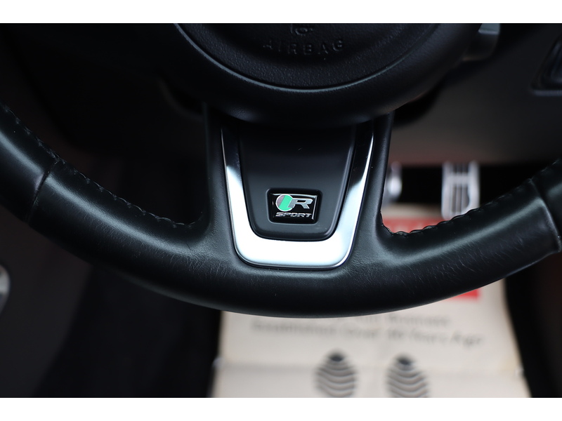 Jaguar 2.0 P300 R-SPORT SUV 5DR PETROL AWD AUTO PAN ROOF HEATED SEATS SAT NAV BLUETOOTH APPLE CARPLAY REAR & 360 CAMERA PARKING AIDS 2 OWNERS 34000 MILES FSH 72-74 Mitcham Road