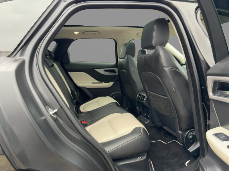 Jaguar 2.0 P300 R-SPORT SUV 5DR PETROL AWD AUTO PAN ROOF HEATED SEATS SAT NAV BLUETOOTH APPLE CARPLAY REAR & 360 CAMERA PARKING AIDS 2 OWNERS 34000 MILES FSH 72-74 Mitcham Road