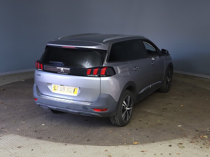 Peugeot 1.2 PureTech Allure SUV 5dr Petrol Manual Euro 6 (s/s) (130 ps) 72-74 Mitcham Road