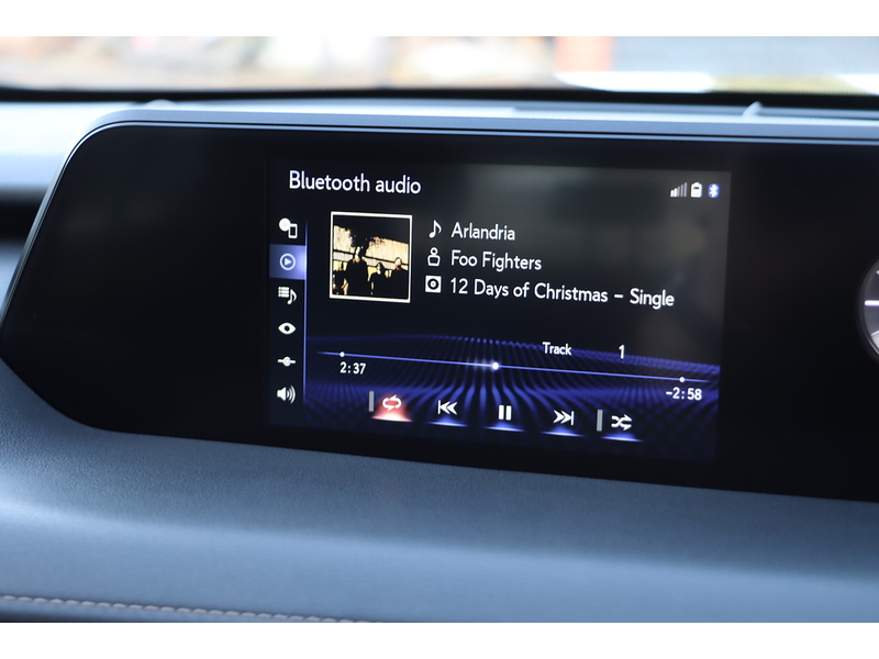 Lexus 250H 2.0 SUV 5DR PETROL HYBRID E-CVT AUTO SAT NAV BLUETOOTH DAB STEREO APPLE CARPLAY REAR CAMERA JUST 2 OWNERS ONLY 59000 MILES SH NO ULEZ CHARGE 72-74 Mitcham Road