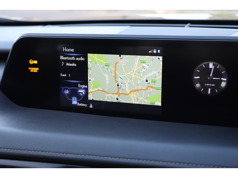 Lexus 250H 2.0 SUV 5DR PETROL HYBRID E-CVT AUTO SAT NAV BLUETOOTH DAB STEREO APPLE CARPLAY REAR CAMERA JUST 2 OWNERS ONLY 59000 MILES SH NO ULEZ CHARGE 72-74 Mitcham Road