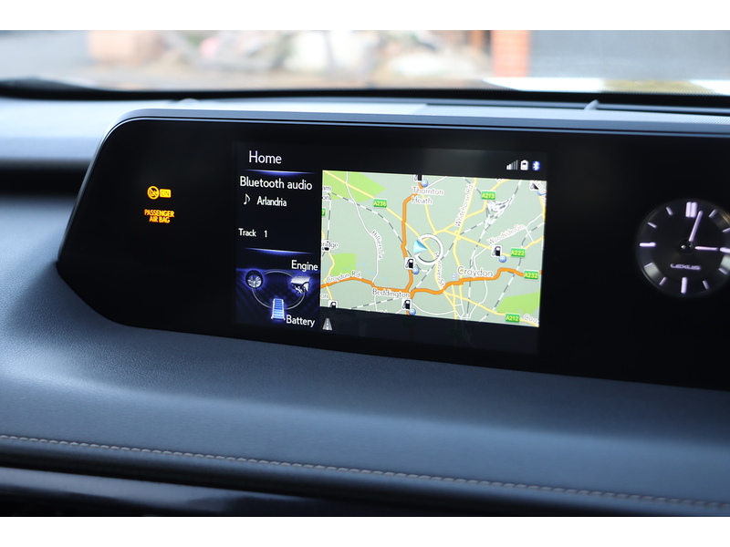 Lexus 250H 2.0 SUV 5DR PETROL HYBRID E-CVT AUTO SAT NAV BLUETOOTH DAB STEREO APPLE CARPLAY REAR CAMERA JUST 2 OWNERS ONLY 59000 MILES SH NO ULEZ CHARGE 72-74 Mitcham Road