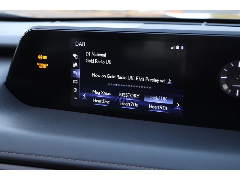 Lexus 250H 2.0 SUV 5DR PETROL HYBRID E-CVT AUTO SAT NAV BLUETOOTH DAB STEREO APPLE CARPLAY REAR CAMERA JUST 2 OWNERS ONLY 59000 MILES SH NO ULEZ CHARGE 72-74 Mitcham Road