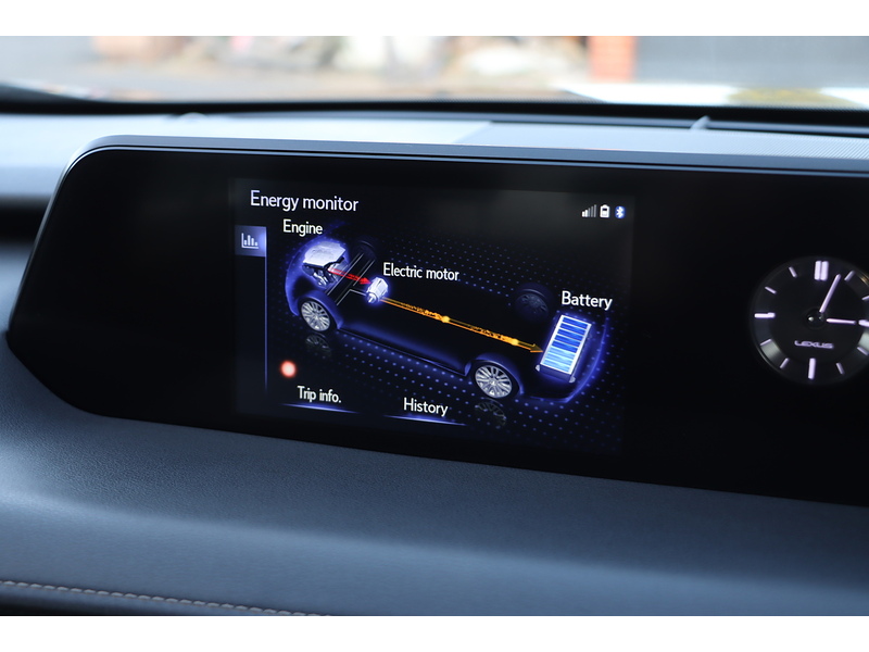 Lexus 250H 2.0 SUV 5DR PETROL HYBRID E-CVT AUTO SAT NAV BLUETOOTH DAB STEREO APPLE CARPLAY REAR CAMERA JUST 2 OWNERS ONLY 59000 MILES SH NO ULEZ CHARGE 72-74 Mitcham Road