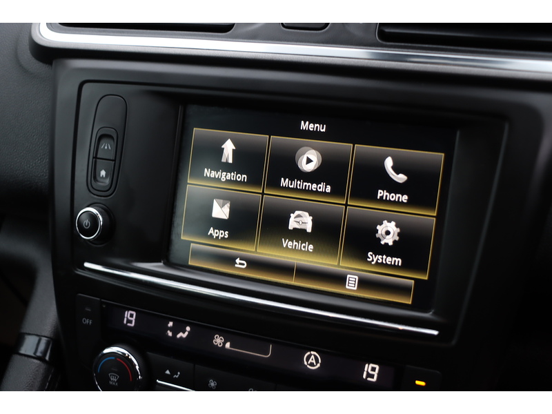 Renault 1.2 TCE DYNAMIQUE NAV SUV 5DR PETROL MANUAL SAT NAV BLUETOOTH STEREO APPLE CARPLAY JUST 2 OWNERS SAME OWNER FOR 6 YEARS 66000 MILES SH NO ULEZ CHARGE 72-74 Mitcham Road